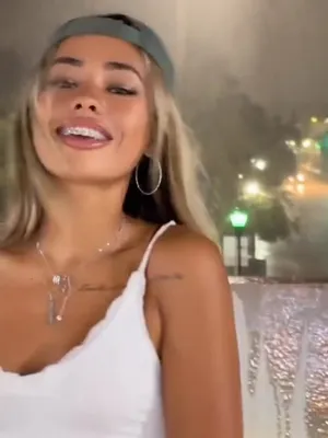 #Brunette #Latina #Braces #Onlyfans #Vertical Porn #Tiktok Porn #Onlyfans Models #Tiktok18+ #Ximena Saenz