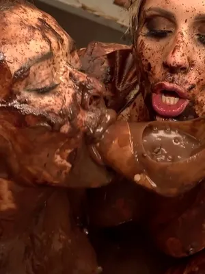 #Perverso #Fetiche #Extremo #Brittany Bardot #Venera Maxima #Power Fetish.com #Pornô Vertical