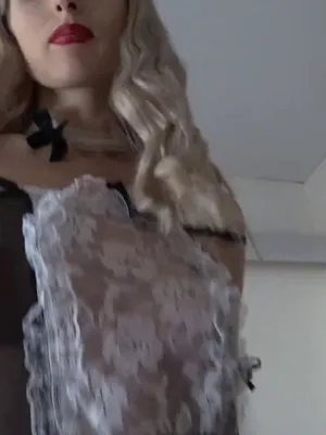 Maid helped around the house and fucked me – Anny Walker