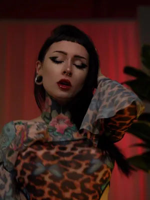 #Amateurs #Tattoo #Gothic #Bouncing Tits #Onlyfans #Teasing #Tattoo Girl #Hot Tattoo Girl #Bodysuit #Big Titty Goth Girl #Sexy Tattooed Girl #Goth Gf #@luna.sonora