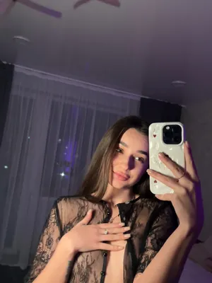 #Prsa #Brunetky #Ukaž Kozy #Nahatý #Před Zrcadlem #Sólo #Mladí #Onlyfans #Škádlení #Sexy #Sexy Postava #Ariana Demure #Lace Top #Sheer Lace #Ace Phone Case