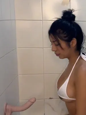 #Zadeček #Latina #Vibrátor #Velký Zadky #Prdel #Sexy #Ducha
