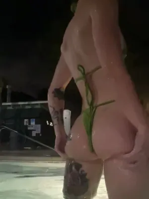 #Brunette #Tattoo #Ass #Onlyfans #Vertical Porn #Leaks #Onlyfans Models #Mcardi Sophie