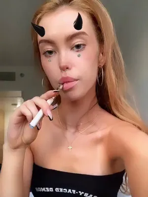 #Teen #Blonde #Beautiful #Lingerie #Onlyfans #Smoking #Vertical Porn #Leaks #Onlyfans Models #Zoey Luna
