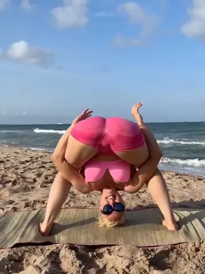#Amatorzy #Publicznie #Blonde #Glasses #Joga #Plaża #Solo #Kuszenie #Gymnastics #Yoga Pants #Anna Delos #Vertical Porn