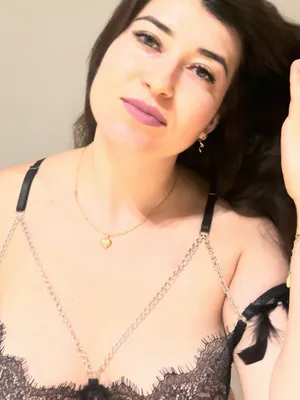 #MILF #Big Tits #Brunette #Big Natural Tits #Vertical Porn