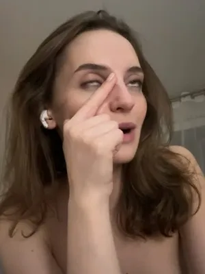 #Brunette #Solo #Magic Wand #Vertical Porn