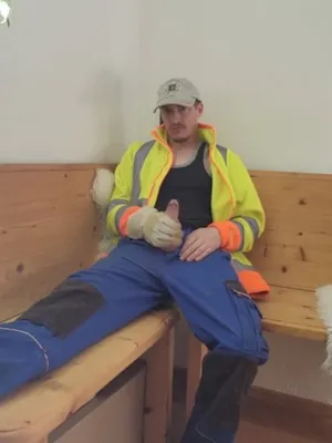 #Gloves #Cum #Solo #Gej #Walenie Konia #Vertical Porn #Worker #Czapka #Zjadanie Własnej Spermy