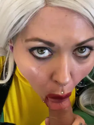 #Pipe #Éjaculation #Faciale #Piercing #Cosplay #Vertical Porn