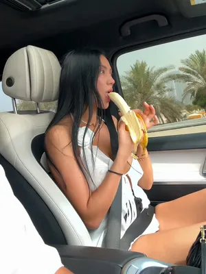 #Asiática #Coche #Banano #Provocación #Fansly #Vertical Porn #Tiktok Porn #Tiktok18+ #Yoona Lee