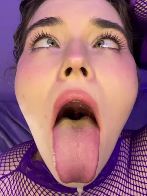 #Brunette #Solo #Onlyfans #Ahegao #Slut #Saliva #Sexy Tiktok #Wow Karoliine