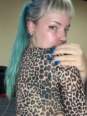 #Sólo #Onlyfans #Škádlení #Barevné Vlasy #Vertikální Porno #Piercing V Nose #Winona