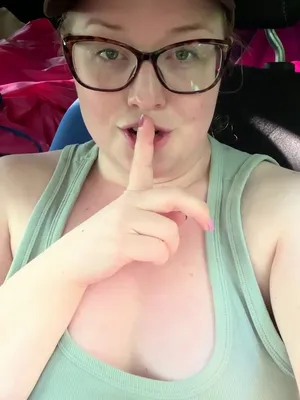 #Glasses #Pussy #Vertical Porn