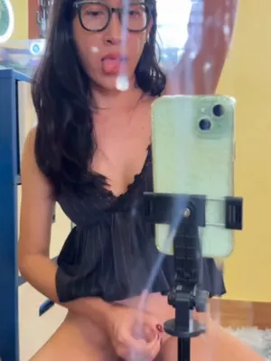 #Asiática #Transexual #Gafas #Masturbación #Corrida #Big Cock #es- E Spejo #Solo #Tailandés #Haciéndose Una Paja #Pechos Artificiales #Dildo Anal #Vertical Porn #Mujer Hombre #Corrida En Espejo #Tranny MILF #Polla Recortada #TS Anna Ladyboy