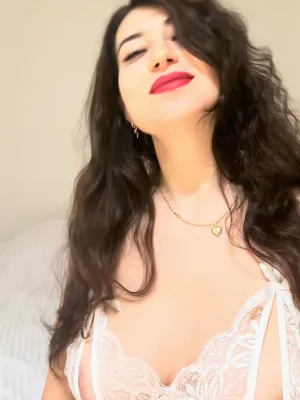 #Mature #MILF #Big Tits #Brunette #Big Natural Tits #Vertical Porn #Shadow Grace