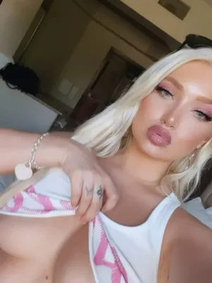 #Flashing Tits #Vertical Porn