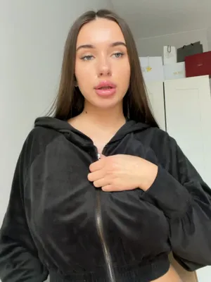 #Amateurs #Teen #Big Tits #Brunette #Beautiful #Flashing Tits #Solo #Onlyfans #Natural Tits #FYP #Vertical Porn #Alisa Miracle