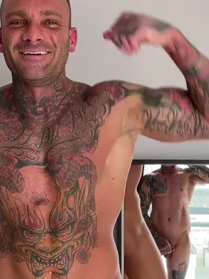 #Tatuaje #Masturbación #Corrida #Parejas #Muscular #Vertical Porn