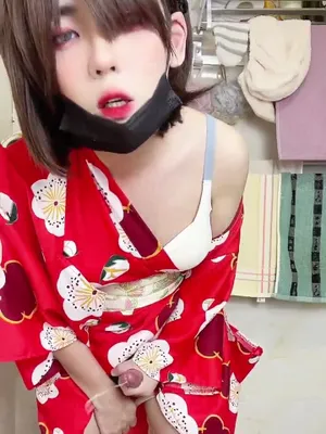 #Asiatique #Shemale #Brunette #Tatouage #Éjaculation #Japonaise #Masque Facial #Collants #Solo #Se Branler #Vertical Porn #Transgenre