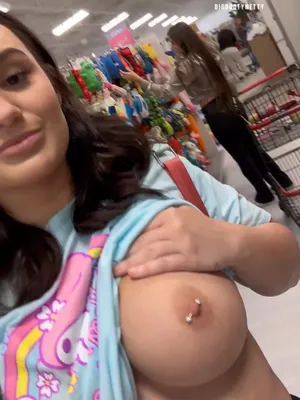 #Big Tits #Brunette #Nipple Piercing #Onlyfans #Vertical Porn #Leaks #Onlyfans Models #Annetterzz