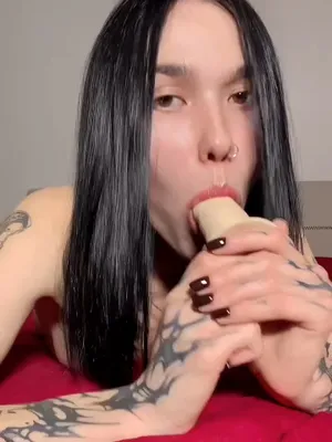 #Niedlich #Brünett #Dildo #Schön #Fetisch #Onlyfans #Herrin #Vertikal Porno #Dildospiel #Nasenpiercing #Mary Herrin