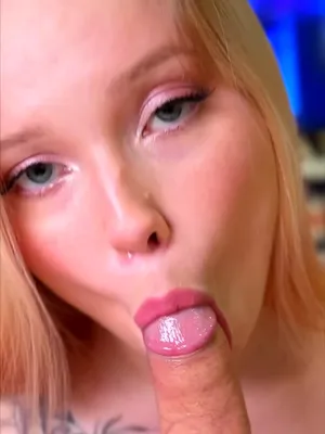 #Amatéři #Náctileté #Kouření Péra #Tetování #Blondýnky #Páry #Z Vlastního Pohledu #Fansly #Oční Kontakt #Vertikální Porno #Lesana Mild