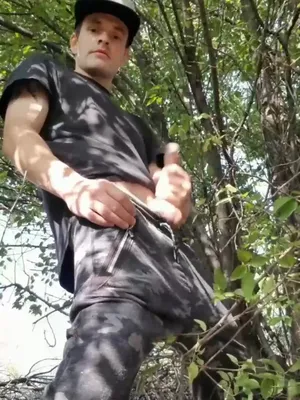 #Público #Solo #Al Aire Libre #Gay #Bosque #Haciéndose Una Paja #Vertical Porn #Gorra