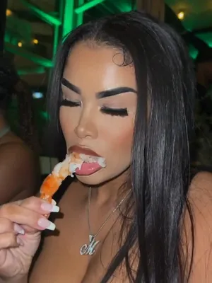 #Brunette #Onlyfans #Vertical Porn #Leaks #Onlyfans Models #Sheis Michaela