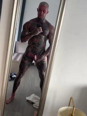 #Tattoo #Muscular #Onlyfans #Vertical Porn #Leaks #Onlyfans Models #Onlycamsxxx