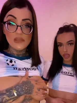 #Shemale #Glasses #Vertical Porn #Onlyfans Models #TS Hamza Alexa