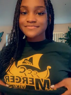#Ebony #Flashing Tits #Vertical Porn