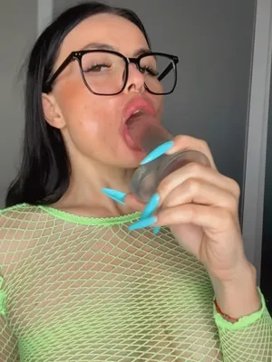 #Amateurs #Glasses #Dildo #Solo #Onlyfans #Fishnet #Hot #Dildo Blowjob #Big Natural Tits #Black Hair #Saggy Tits #Nose Piercing #Lian Asss