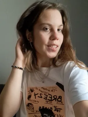#Amateurs #Teen #Brunette #Pussy #Solo #Onlyfans #Teasing #Vertical Porn #Nata Missi
