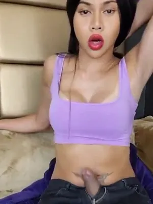 #Shemale #Vertical Porn