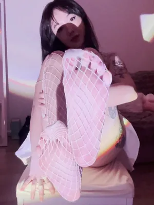 #Amateurs #Asian #Brunette #Tattoo #School Girl #Solo #Teasing #Fishnet #Dress #Fansly #Vertical Porn #Lin Kun