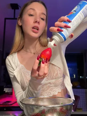 #Blonde #Onlyfans #Hot #Cream #음식 #German #금발미녀 #귀여운녀 #독일아마추어 #Blonde Babe #Vertical Porn #Lizzelisabeth
