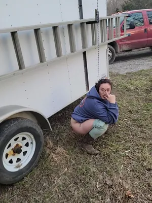 #Amateurs #Brunette #Pissing #Glasses #Ass #Outdoor #Vertical Porn
