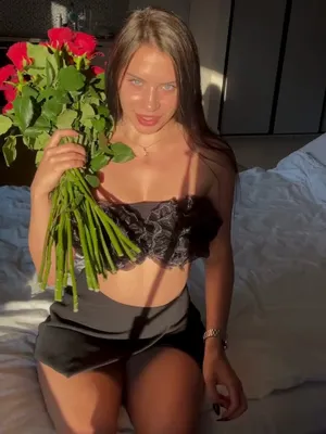 #Teen #Brunette #Solo #Onlyfans #Hot #Cute Girl #Vertical Porn #Adorable #Admeriz