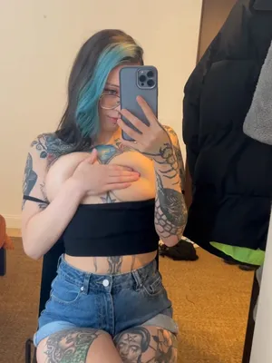 #Teen #Tattoo #Mirror #Solo #Onlyfans #Teasing #Colored Hair #FYP #Vertical Porn #Frutellasg