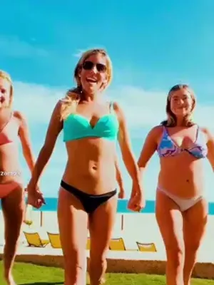 #Amateurs #Girls #Pregnant #Dancing #Vertical Porn