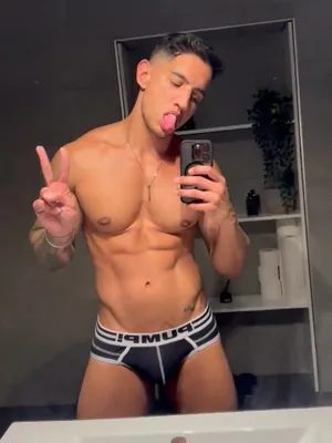 #Gay #Vertical Porn #Onlyfans Models #Danito