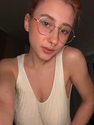 #Amateurs #Big Tits #Glasses #Beautiful #Flashing Tits #Young #Onlyfans #Big Natural Tits #Sexy #FYP #Vertical Porn #Nose Piercing #Lila Loo