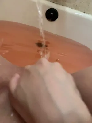 #Squirt #Masturbation #Bath #Vertical Porn
