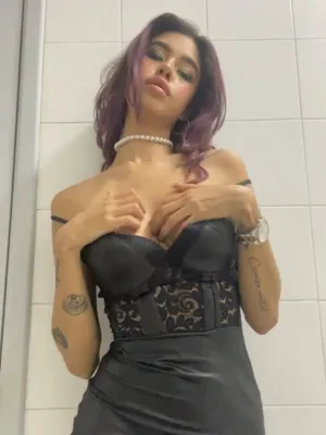 #幼女 #Ass #Latina #Beautiful #Nipple Piercing #Natural Tits #Colored Hair #Viral #Vertical Porn #流出 #Snapchat Nudes