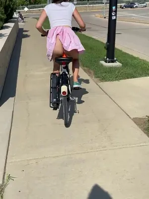 #Public #Masturbation #Funny #Dildo #Skirt #Riding Dildo #Vertical Porn