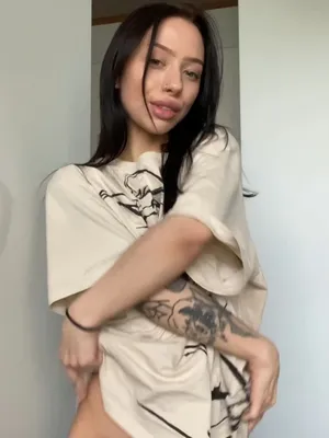 #Teen #Brunette #Small Tits #Pussy #Petite #Beautiful #Shaved #Solo #Kuszenie #FYP #Tiktok Porn #Tiktok18+ #Chloe Xo