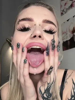 #Amateurs #Tattoo #Blonde #Beautiful #Piercing #Young #Onlyfans #Ahegao #Drooling #Vertical Porn #Nose Piercing #Sofaaaaaaaaaa