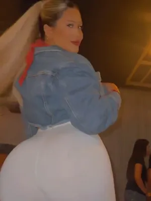 #Latina #Big Ass #Onlyfans #Vertical Porn #Leaks #Onlyfans Models