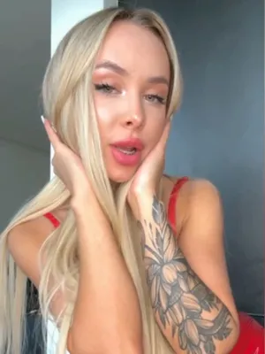 #Amateurs #Tattoo #Blonde #Beautiful #Czech #Solo #Onlyfans #Teasing #Slut #Anastasinka