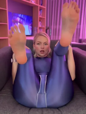 #Blondýnky #Nohy #Spodní Prádlo #Sólo #Chodidla #Žhavé #Sexy #Roztomilé #Sexy Chodidla #Foot Play #Blue Bodysuit #Sole Fetish #@lexyg